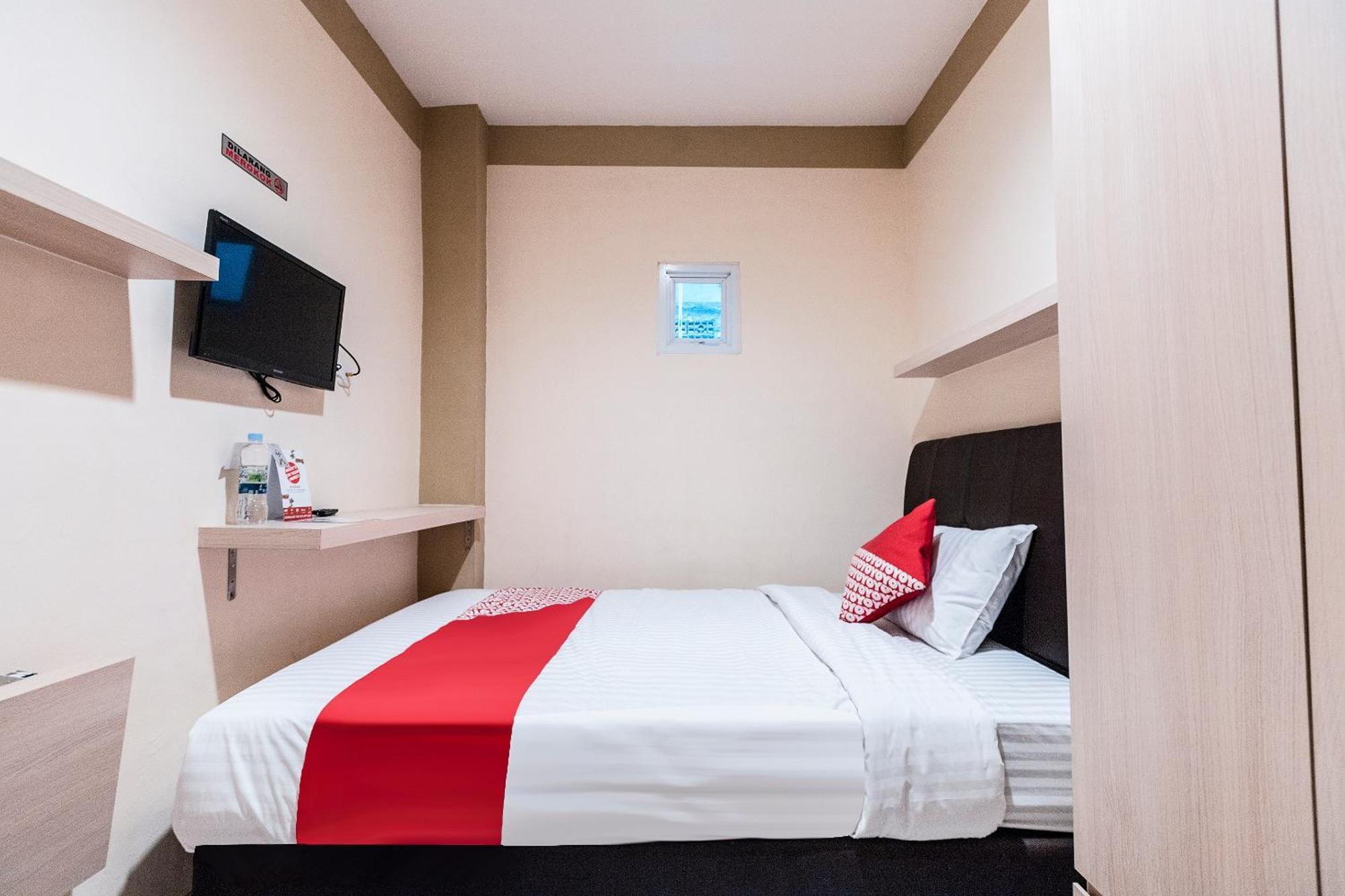 Hotel OYO 478 Balcon Biru Yakarta Exterior foto