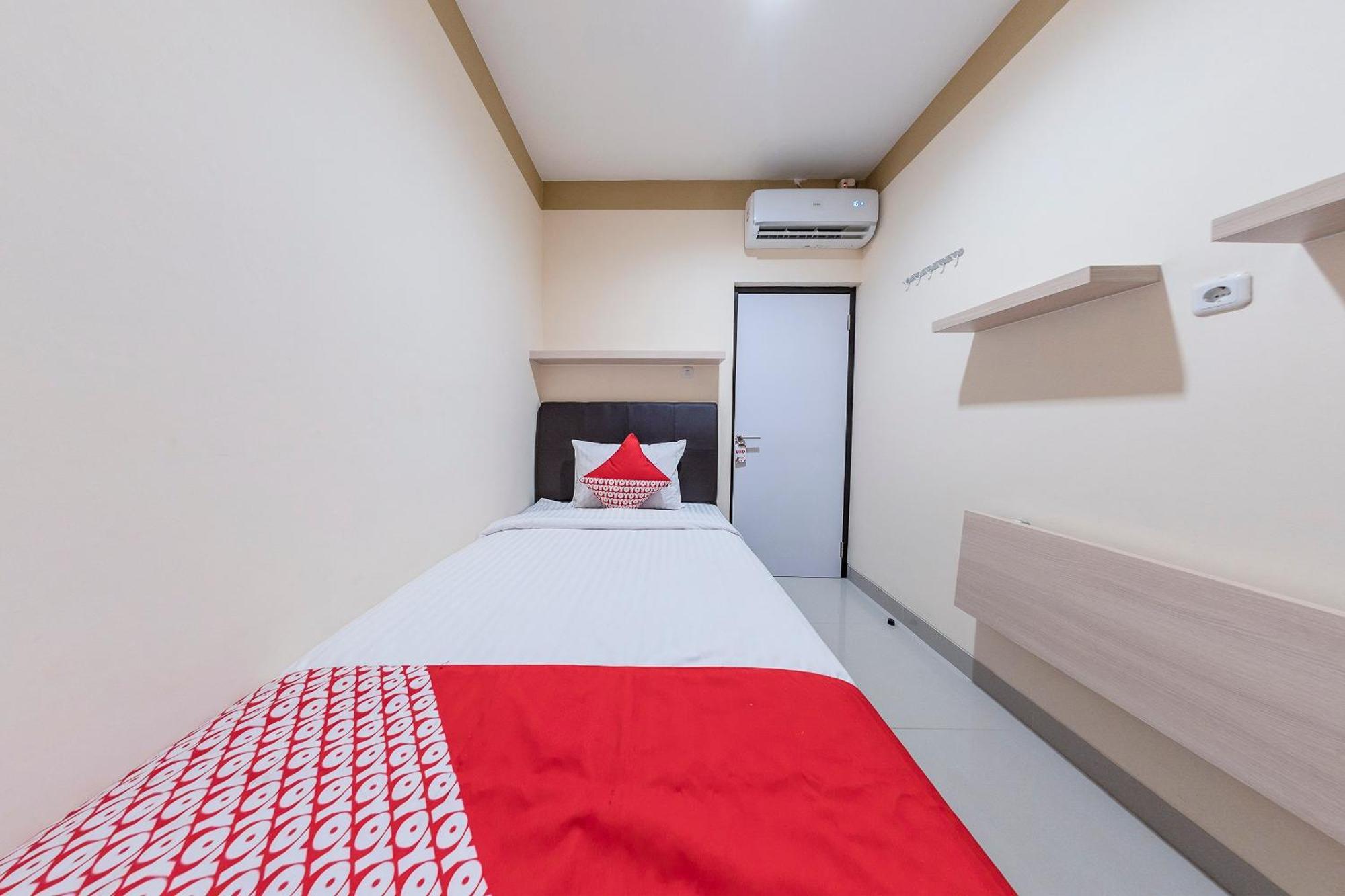 Hotel OYO 478 Balcon Biru Yakarta Exterior foto